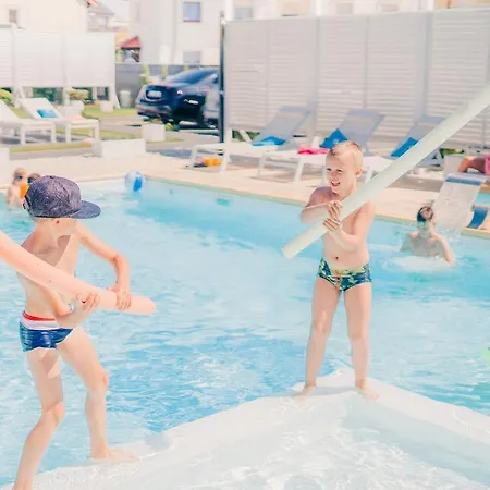 Feriested Zatoka Slonca - Z Basenem, Wifi I Parking W Cenie!